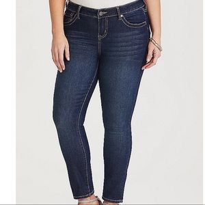 Torrid Classic Skinny Jeans - Medium Wash - 20S